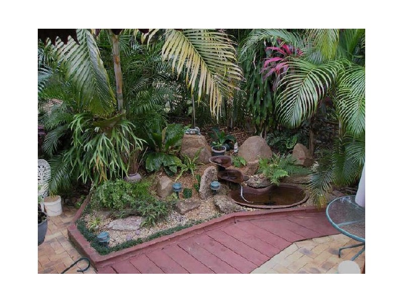 11 Eprapah Street, Coochiemudlo Island QLD 4184