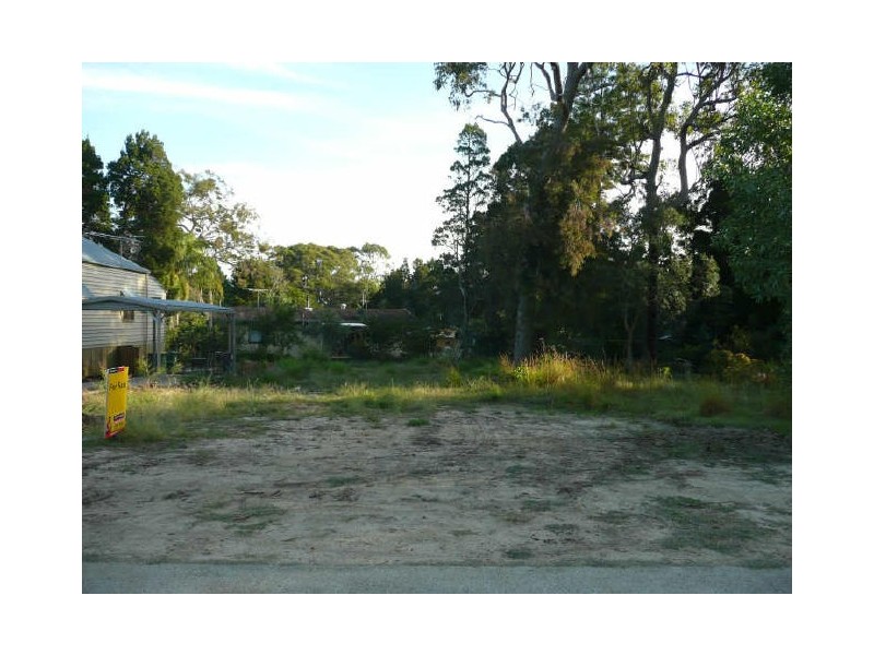 3 Carefree Street, Coochiemudlo Island QLD 4184