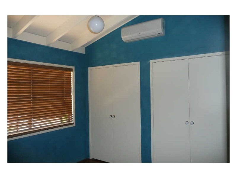 2 Marana Street, Coochiemudlo Island QLD 4184