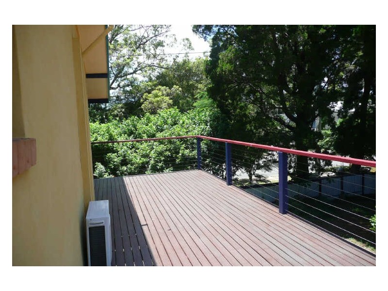 2 Marana Street, Coochiemudlo Island QLD 4184