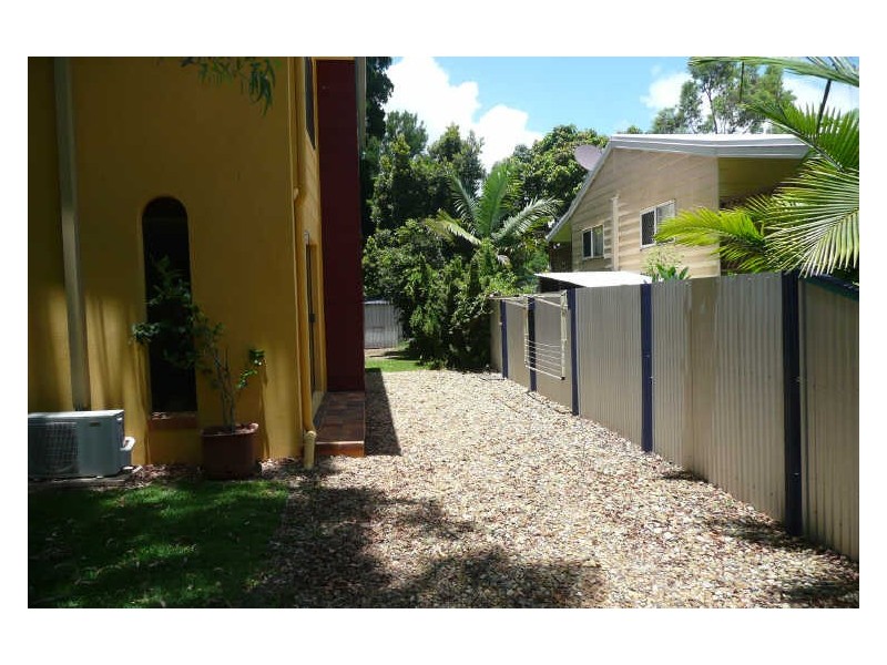 2 Marana Street, Coochiemudlo Island QLD 4184