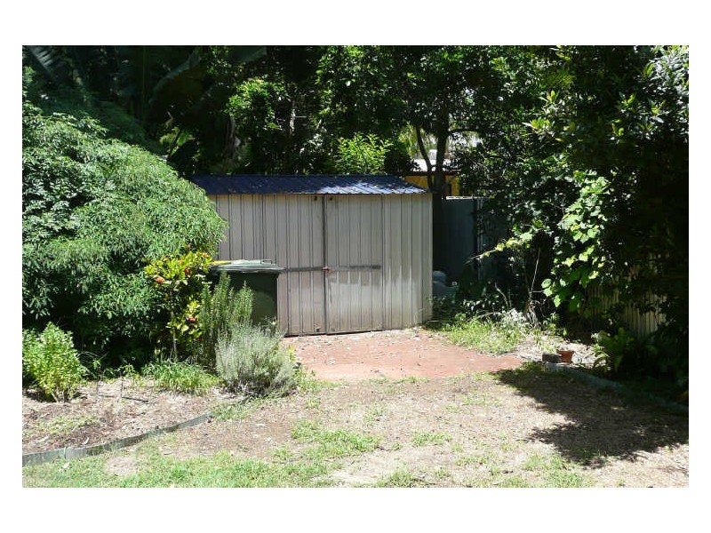 2 Marana Street, Coochiemudlo Island QLD 4184