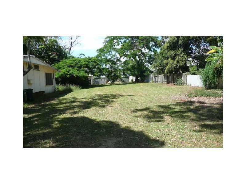 30 Perulpa Street, Coochiemudlo Island QLD 4184