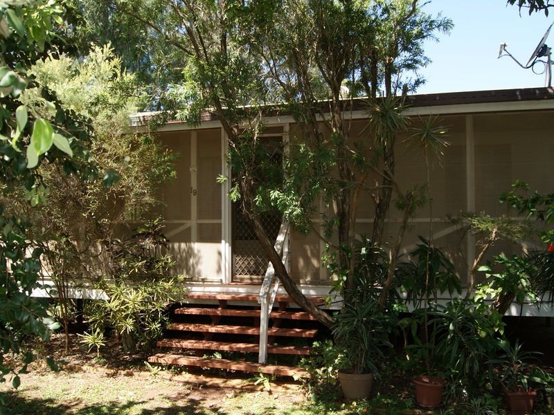 19 Kingfisher Street, Coochiemudlo Island QLD 4184