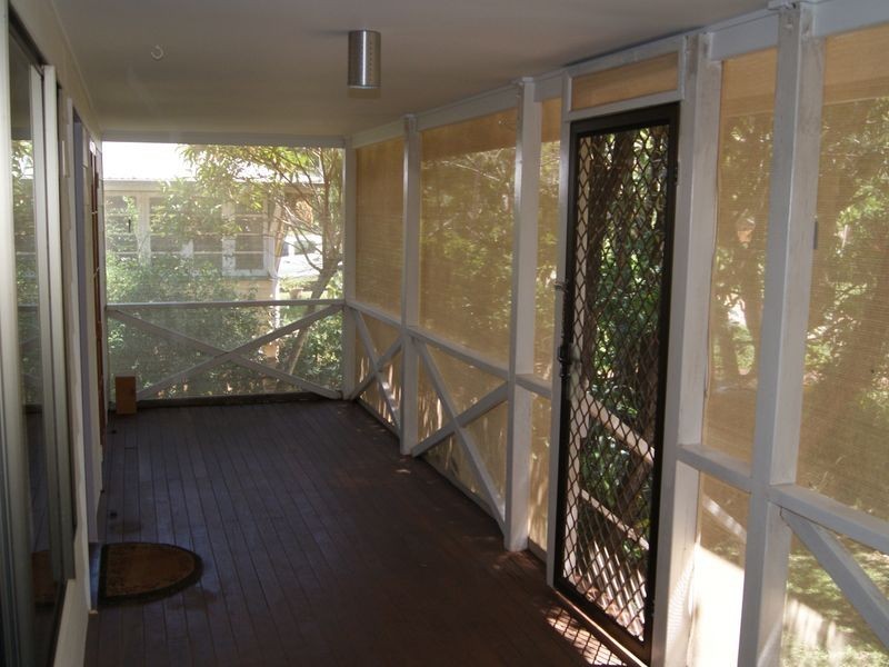 19 Kingfisher Street, Coochiemudlo Island QLD 4184