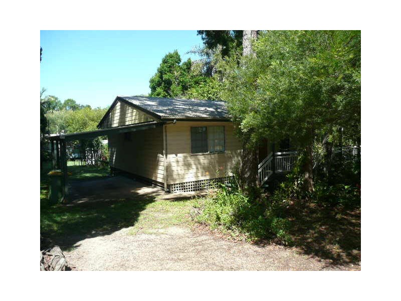 23 Marana Street, Coochiemudlo Island QLD 4184