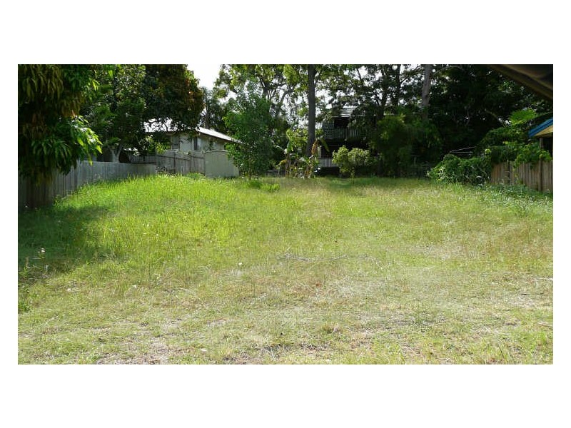 13 Pullen Street, Coochiemudlo Island QLD 4184