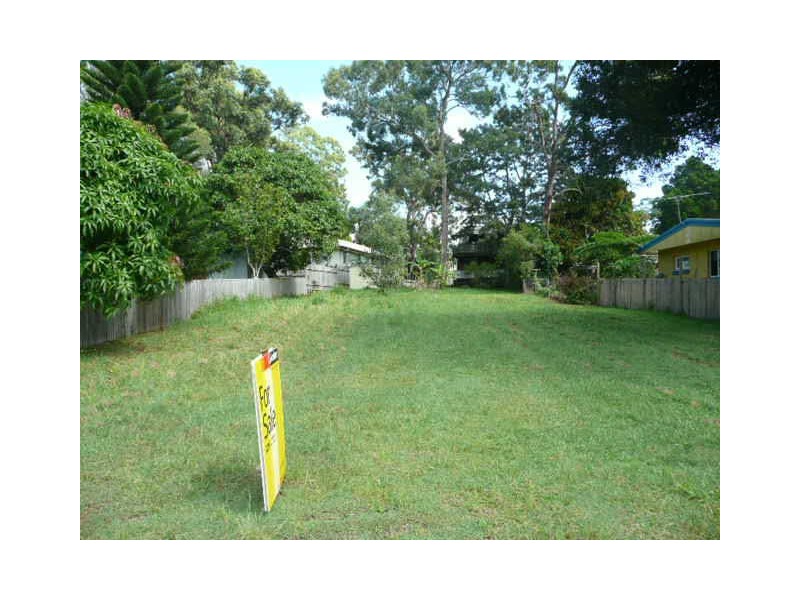 13 Pullen Street, Coochiemudlo Island QLD 4184