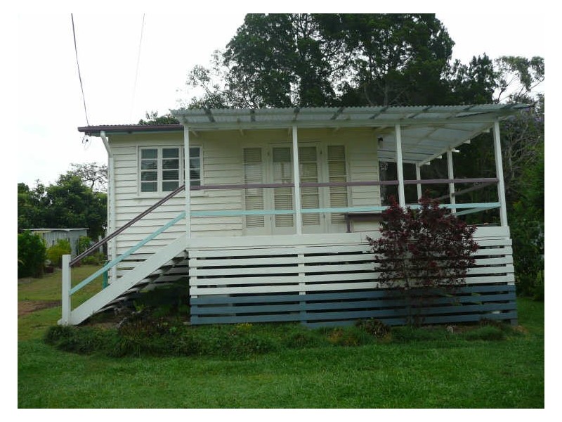 7 Pullen Street, Coochiemudlo Island QLD 4184