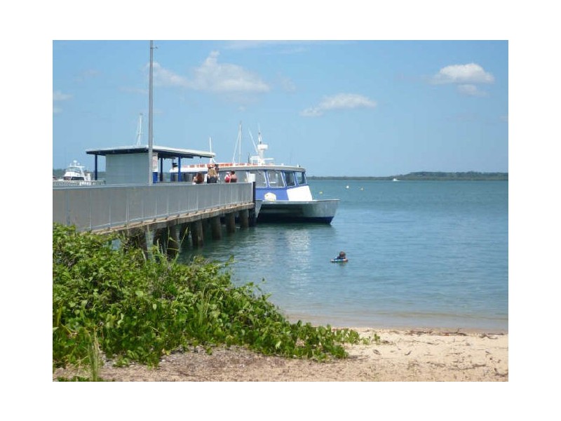 33 Perulpa Street, Coochiemudlo Island QLD 4184