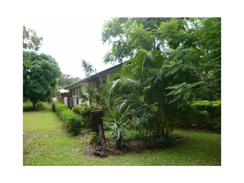 33 Perulpa Street, Coochiemudlo Island QLD 4184