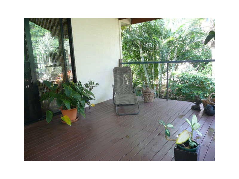 33 Perulpa Street, Coochiemudlo Island QLD 4184