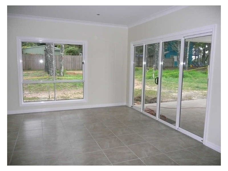 9 Phillips Street, Coochiemudlo Island QLD 4184