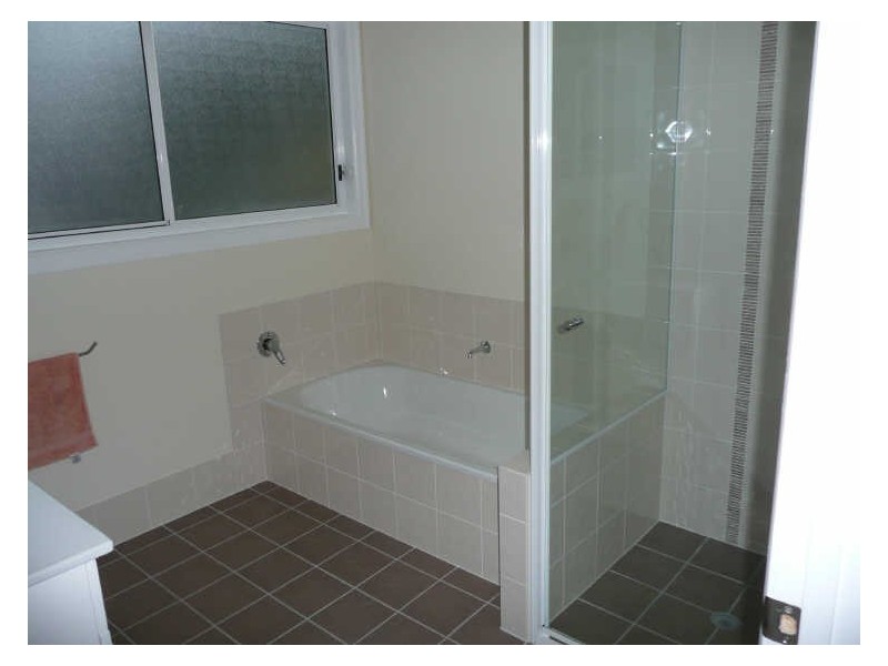 9 Phillips Street, Coochiemudlo Island QLD 4184