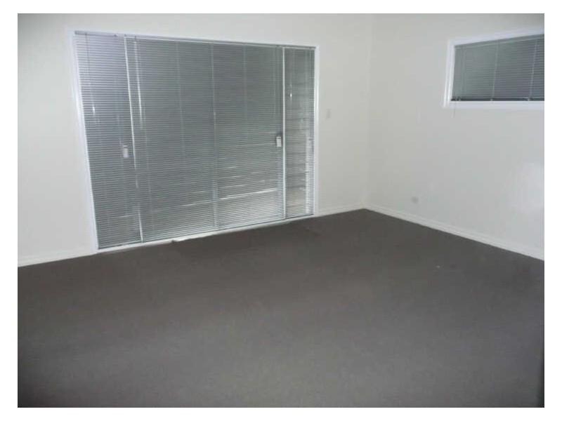 9 Phillips Street, Coochiemudlo Island QLD 4184