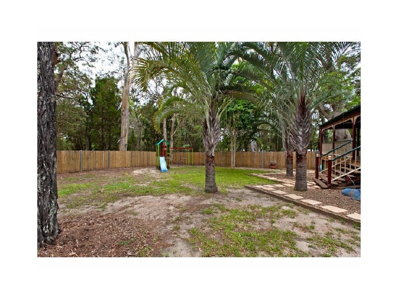 12 Mooroondu Street, Coochiemudlo Island QLD 4184