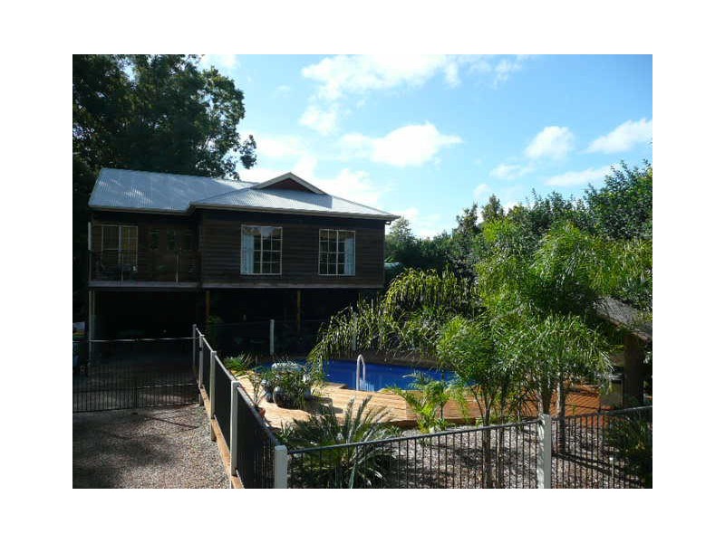 19 Aminya, Coochiemudlo Island QLD 4184