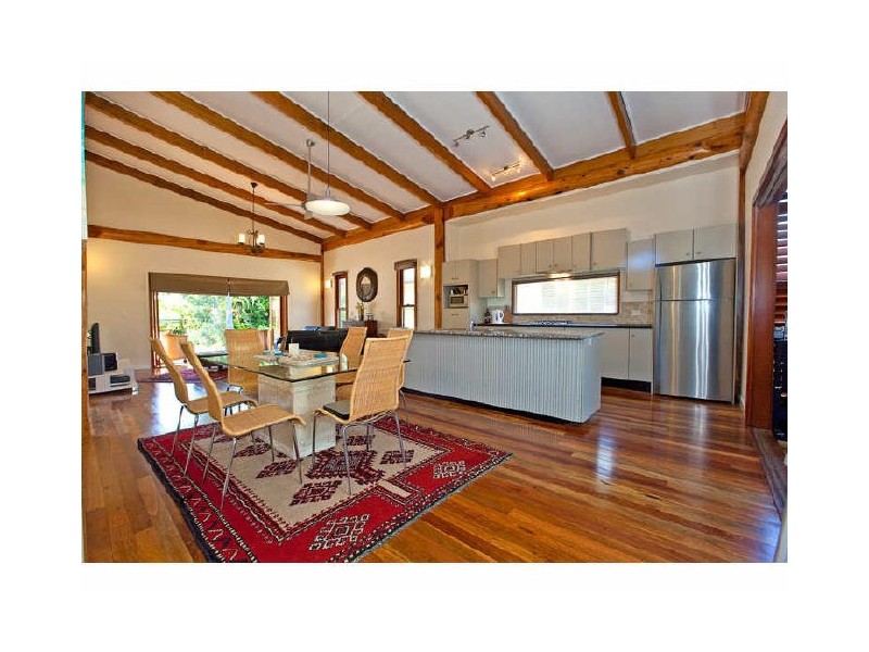 31 Shirley, Coochiemudlo Island QLD 4184