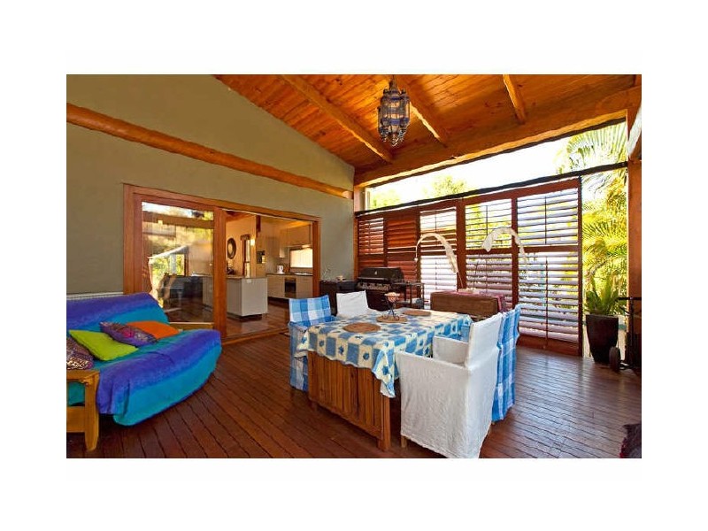 31 Shirley, Coochiemudlo Island QLD 4184