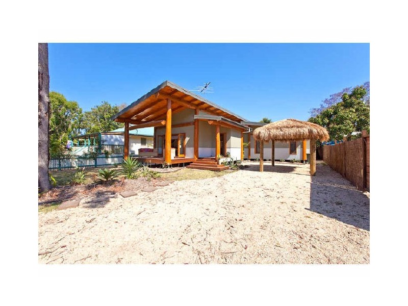 31 Shirley, Coochiemudlo Island QLD 4184