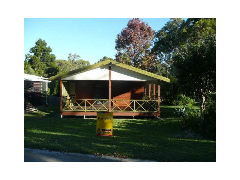 1 Ross Street, Coochiemudlo Island QLD 4184