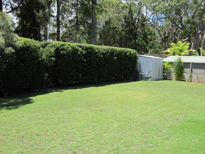 8 Mooroondu Street, Coochiemudlo Island QLD 4184