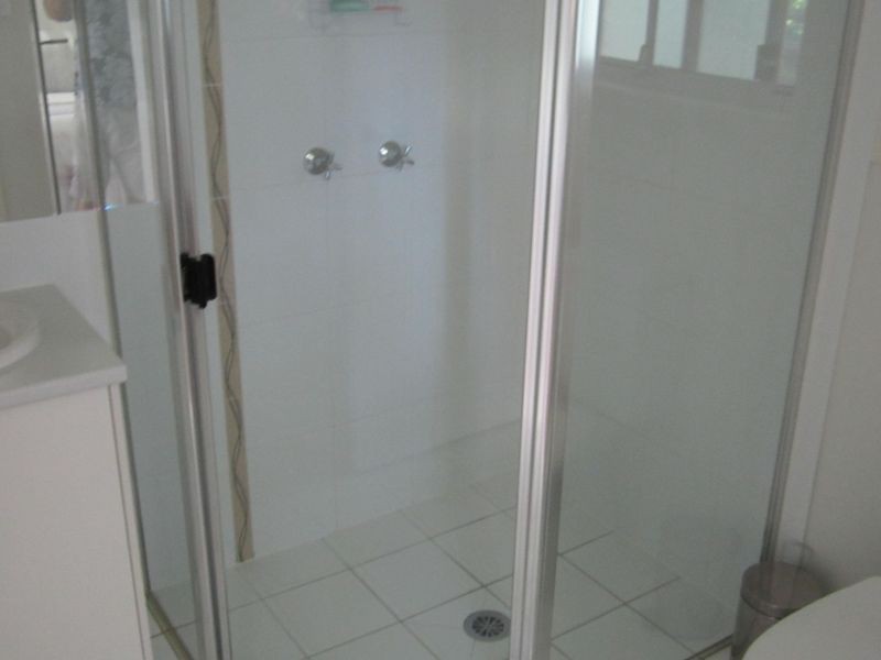 8 Mooroondu Street, Coochiemudlo Island QLD 4184