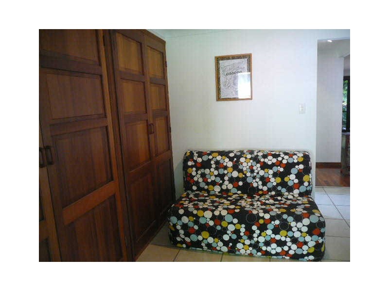 18 Orange Grove Street, Coochiemudlo Island QLD 4184