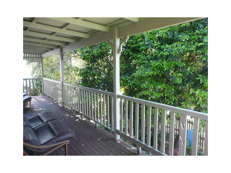 18 Orange Grove Street, Coochiemudlo Island QLD 4184