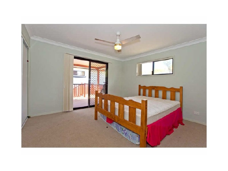 21 Merindah Street, Coochiemudlo Island QLD 4184