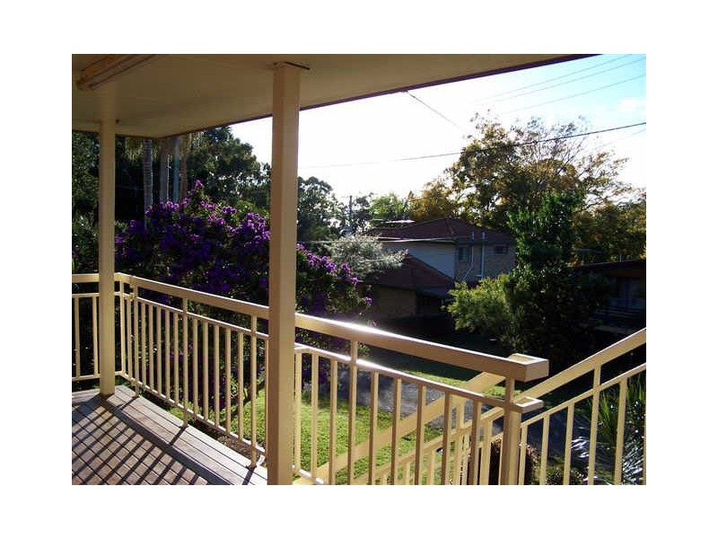3 Pullen Street, Coochiemudlo Island QLD 4184