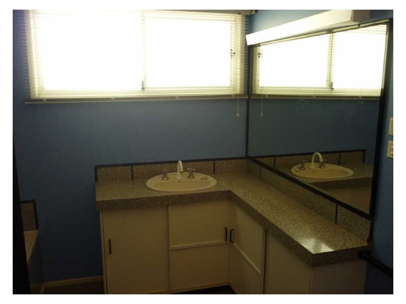 34 Victoria Parade, Coochiemudlo Island QLD 4184