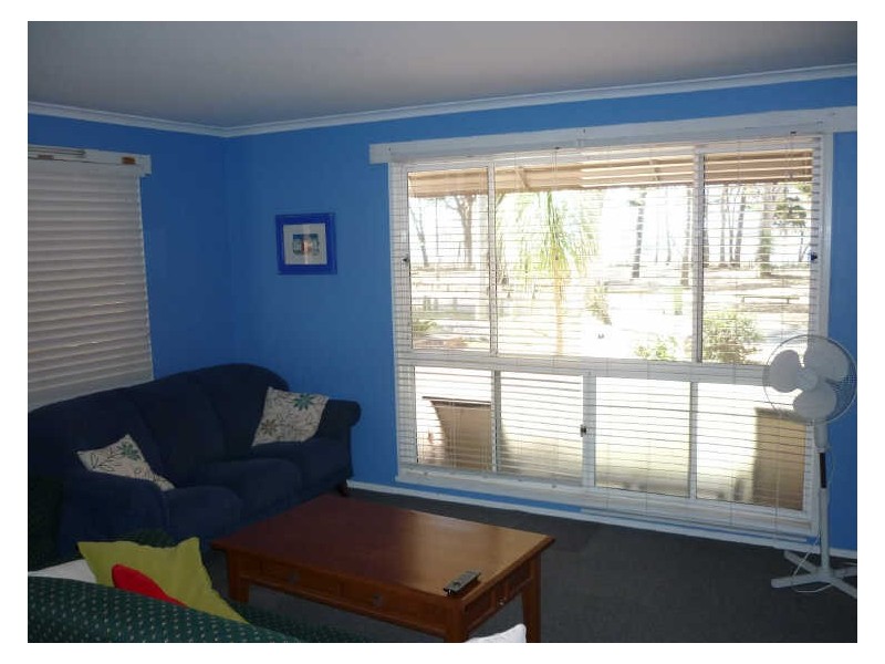 34 Victoria Parade, Coochiemudlo Island QLD 4184