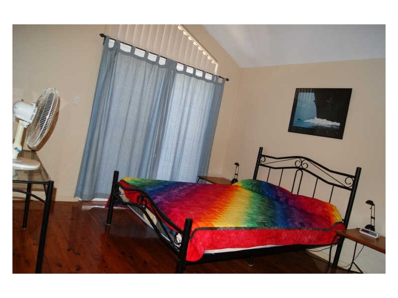 9 Innes Street, Coochiemudlo Island QLD 4184