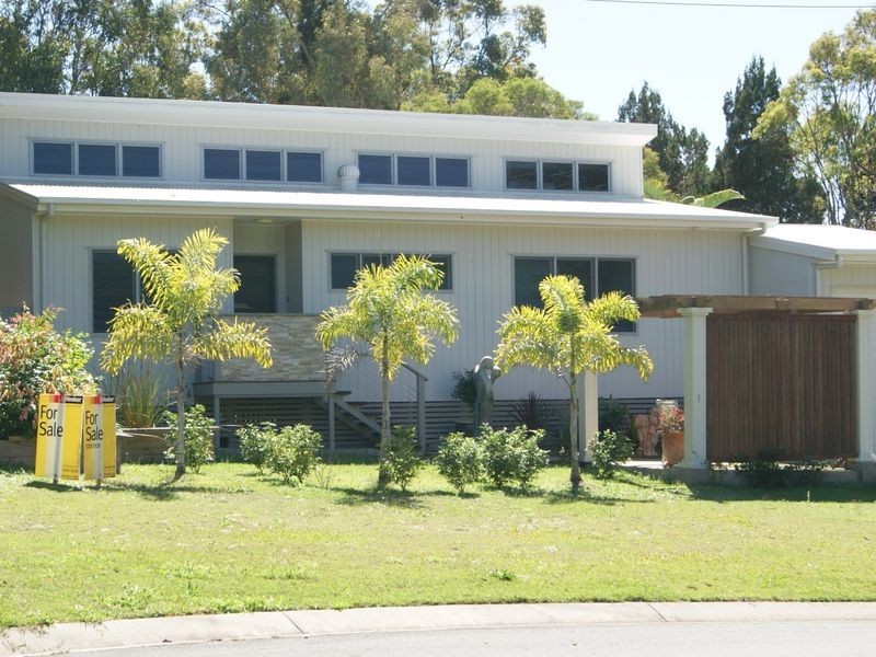 11 Erobin, Coochiemudlo Island QLD 4184