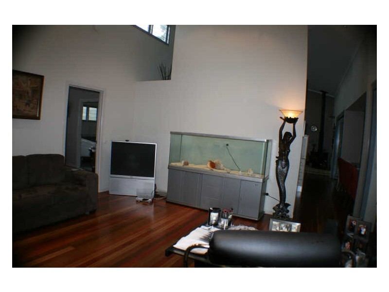 11 Erobin, Coochiemudlo Island QLD 4184