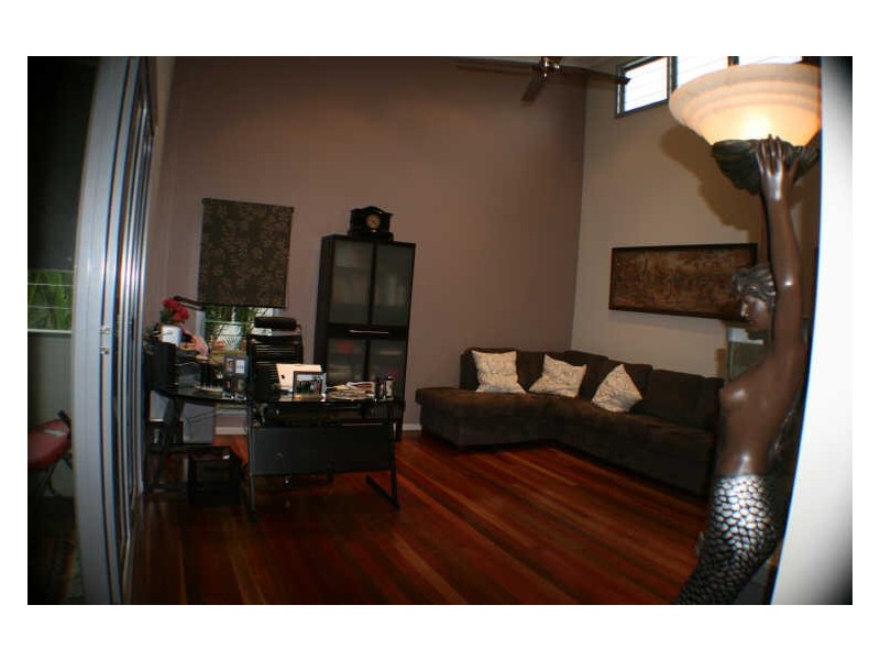 11 Erobin, Coochiemudlo Island QLD 4184