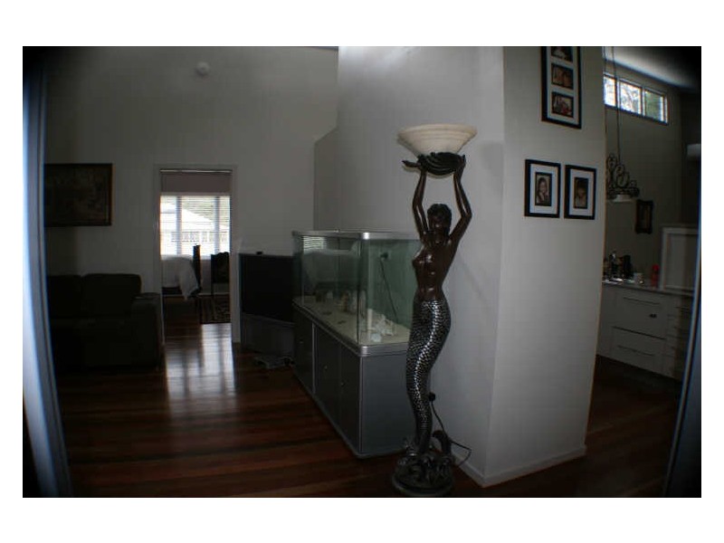 11 Erobin, Coochiemudlo Island QLD 4184