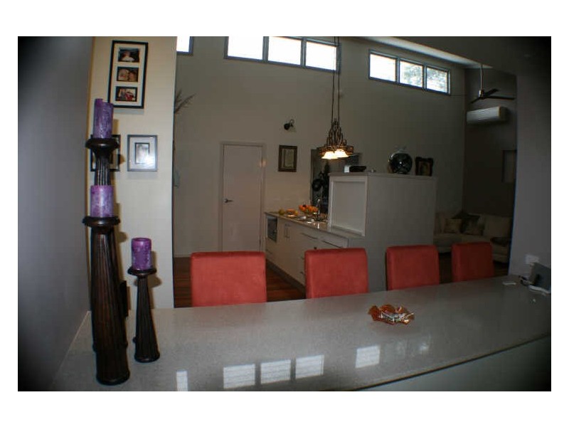 11 Erobin, Coochiemudlo Island QLD 4184
