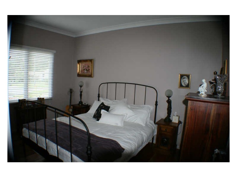 11 Erobin, Coochiemudlo Island QLD 4184