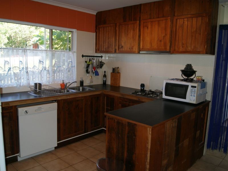 11 Pullen, Coochiemudlo Island QLD 4184