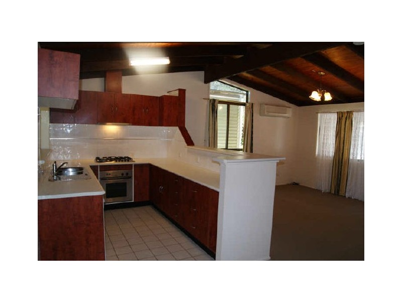 37 Shirley, Coochiemudlo Island QLD 4184