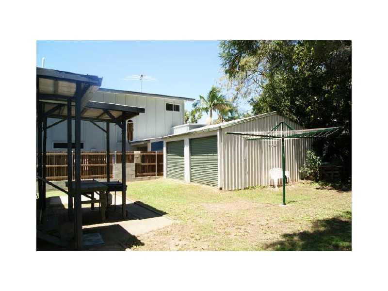 37 Shirley, Coochiemudlo Island QLD 4184