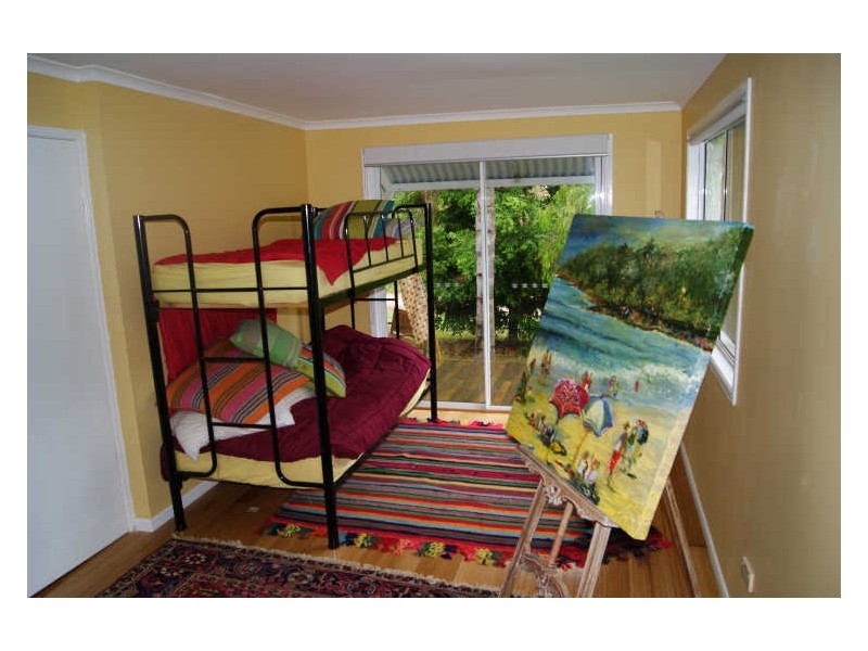 10 Flinders Street, Coochiemudlo Island QLD 4184