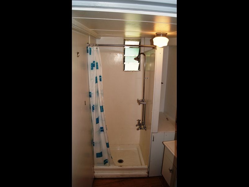 16 Orange Grove Street, Coochiemudlo Island QLD 4184