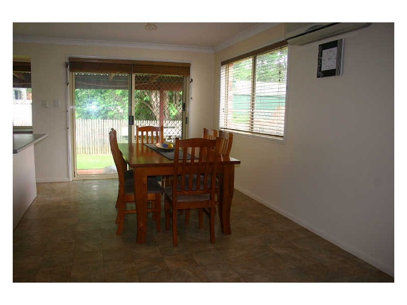 8 Marroo, Coochiemudlo Island QLD 4184
