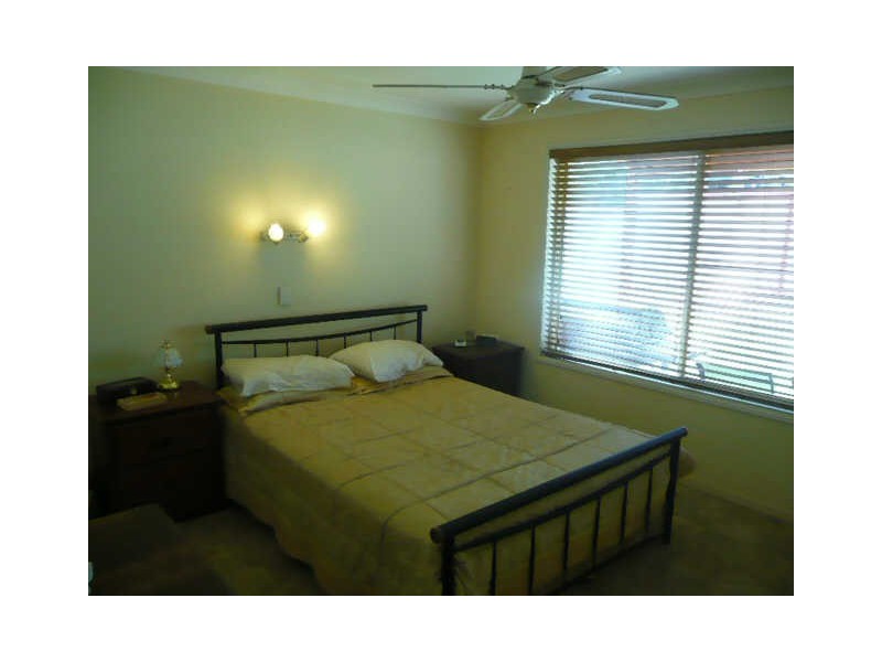 8 Marroo, Coochiemudlo Island QLD 4184