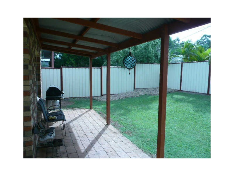 8 Marroo, Coochiemudlo Island QLD 4184