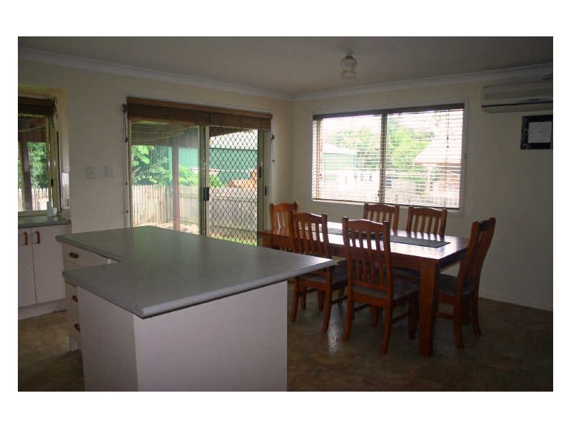 8 Marroo, Coochiemudlo Island QLD 4184