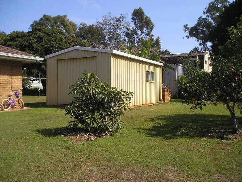 24 Kingfisher Street, Coochiemudlo Island QLD 4184